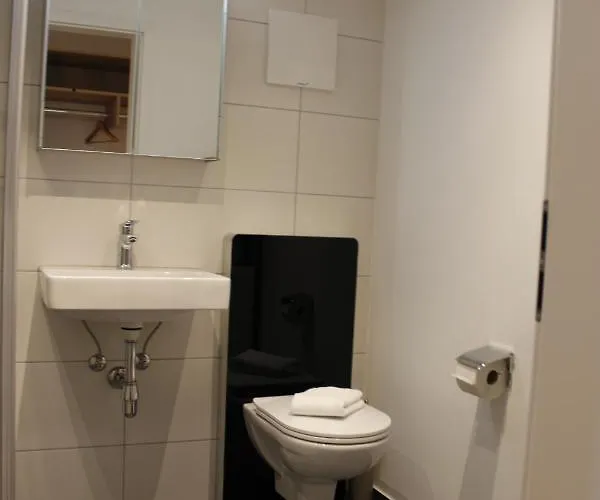 Mooshof アパートホテル 4*